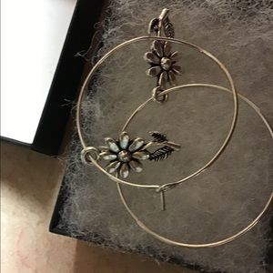 Daisy hoop earrings
